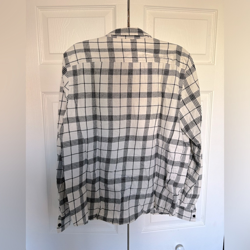 Men’s Long Sleeve Flannel Button Up - L - EUC - Picture 2 of 2